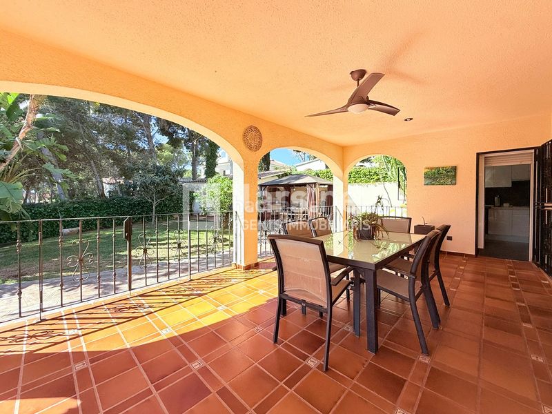 Foto 9dcb77c4-5075-4af0-b094-889d9d2ad570. Casa amb xemeneia calefacció aparcament piscina a Cunit