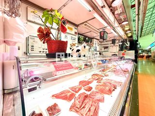 Gesch�ftsraum  Pla�a soler i carbonell. Parada de carnisseria al mercat del centre de vilanova i la gelt