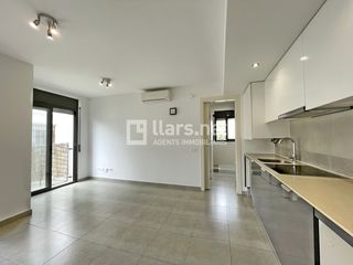 Lloguer Planta baixa  Carrer costa rica. Planta baixa amb pati privat i pàrquing a segur de calafell.