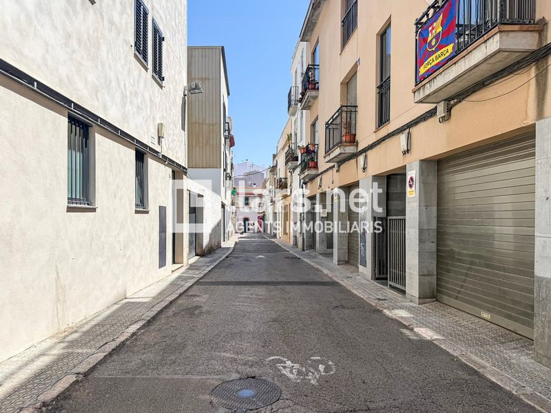 Foto b932cdb9-01b4-434f-845a-70162888c0df. Terreno residencial en carrer de la salut 13 solar edificable al centre en Vilanova i la Geltrú