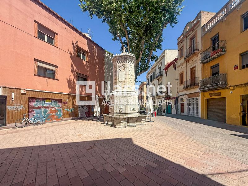 Foto f8cf8270-8974-48a7-baf3-2bd24d684f1c. Terreno residencial en carrer de la salut 13 solar edificable al centre en Vilanova i la Geltrú