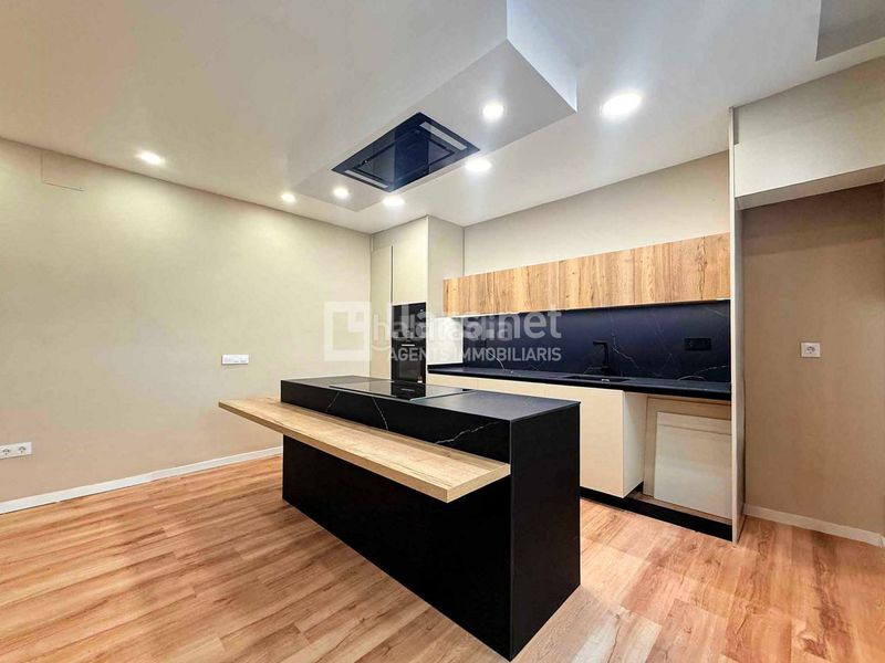 Foto 1ac8d231-47c1-4915-8b66-ff0f247e1c0c. Casa  de 150 m² amb 4 habitacions i terrassa de 30 m² al centre de vilanova en Vilanova i la Geltrú