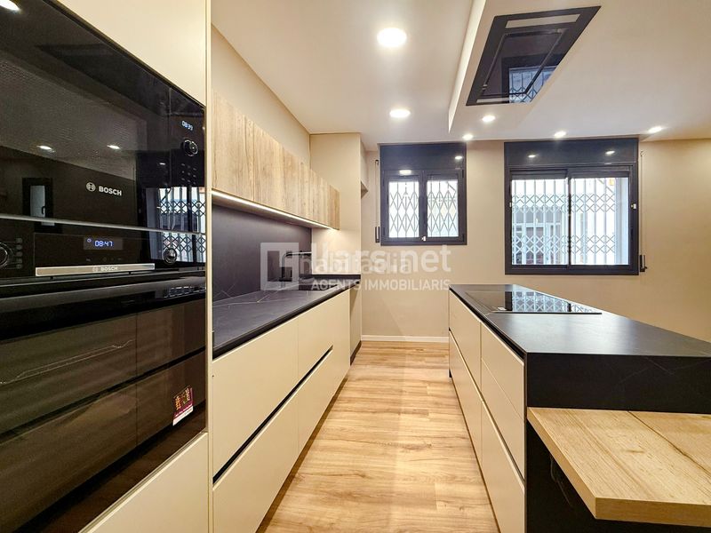 Foto 2dd88fc1-b424-4566-a76c-5185ae35d2ab. Casa  de 150 m² amb 4 habitacions i terrassa de 30 m² al centre de vilanova en Vilanova i la Geltrú