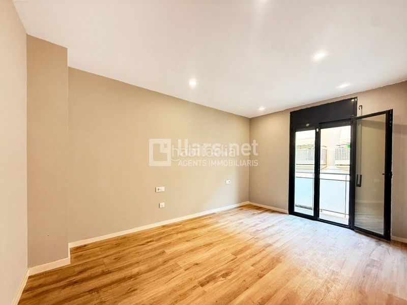 Foto 3720aaa2-484b-45a7-ba36-0492e9c3a2f7. Casa  de 150 m² amb 4 habitacions i terrassa de 30 m² al centre de vilanova en Vilanova i la Geltrú