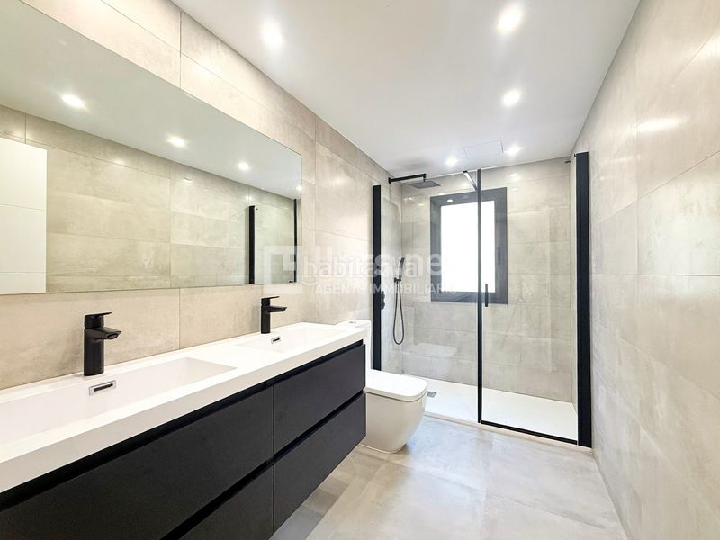 Foto 4810954a-b2dc-4c2b-a2c9-dbcbd98f7fbf. Casa  de 150 m² amb 4 habitacions i terrassa de 30 m² al centre de vilanova en Vilanova i la Geltrú