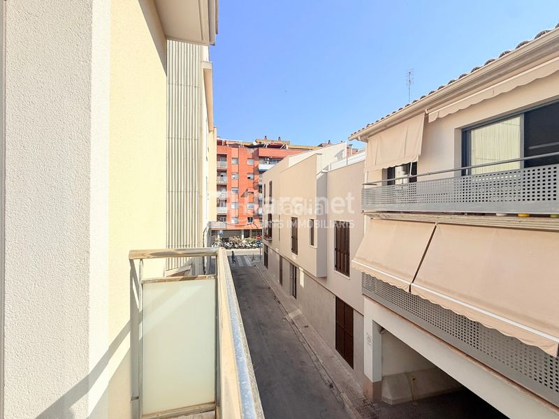 Foto 4d484ff0-b2bc-496e-8a8c-4aa3a1e346b8. Casa  de 150 m² amb 4 habitacions i terrassa de 30 m² al centre de vilanova en Vilanova i la Geltrú