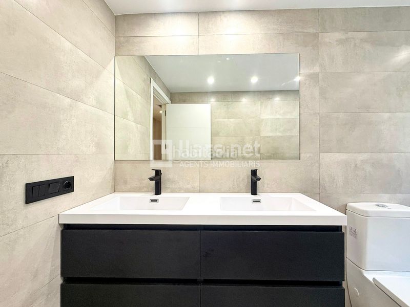 Foto 5d92b055-4b1c-4c89-bd5b-393a6069f7cf. Casa  de 150 m² amb 4 habitacions i terrassa de 30 m² al centre de vilanova en Vilanova i la Geltrú