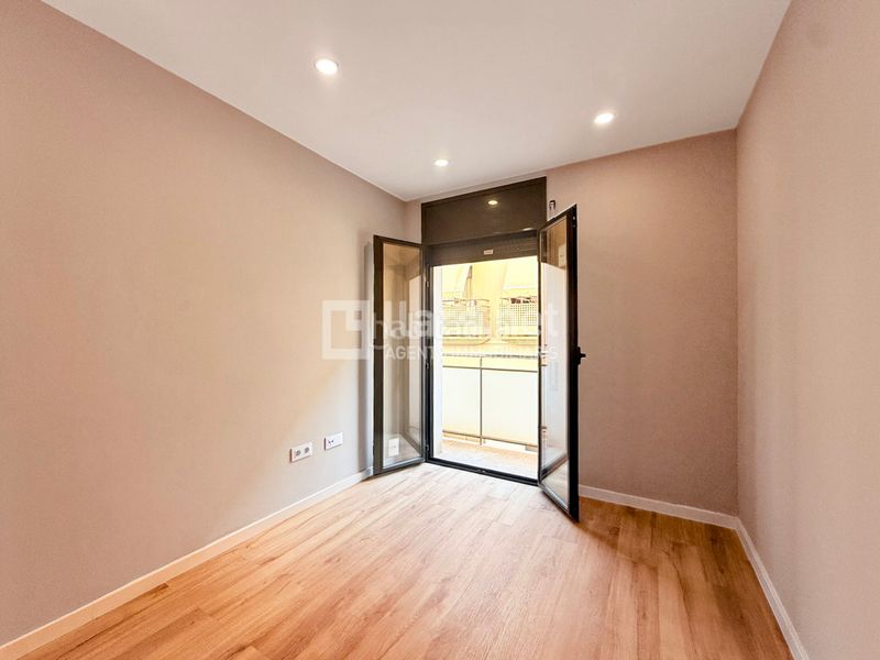 Foto e3f2a4ab-8858-4e25-b5dc-cb30bf62f1fa. Casa  de 150 m² amb 4 habitacions i terrassa de 30 m² al centre de vilanova en Vilanova i la Geltrú