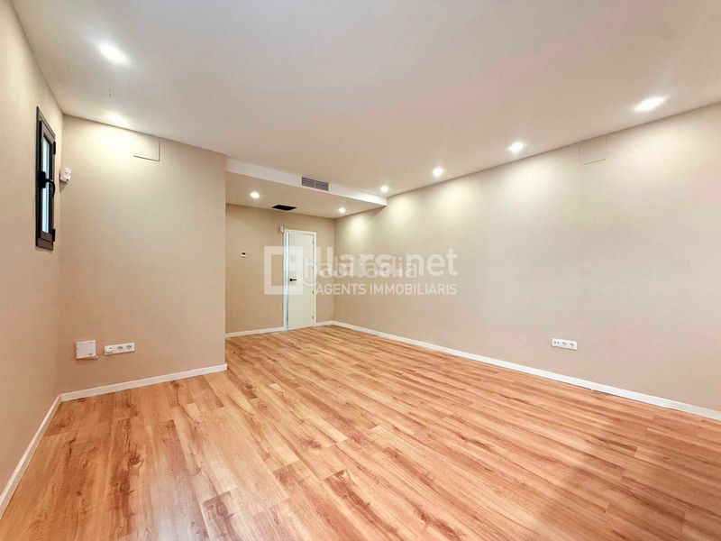 Foto f1021f0e-4ff8-4260-af6b-f0a084da4150. Casa  de 150 m² amb 4 habitacions i terrassa de 30 m² al centre de vilanova en Vilanova i la Geltrú