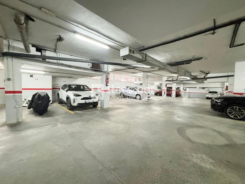 Foto 310d0954-f2fe-4c6d-a1ee-804e9bb311fe. Parking moto plaça d’aparcament en primera planta soterrània, amb fàcil maniobra i molt bona ubicació a . en Vilanova i la Geltrú