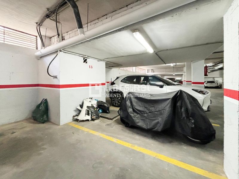 Foto 4c6ac06b-f3e0-41c1-ab35-d585604d4caa. Parking moto plaça d’aparcament en primera planta soterrània, amb fàcil maniobra i molt bona ubicació a . en Vilanova i la Geltrú