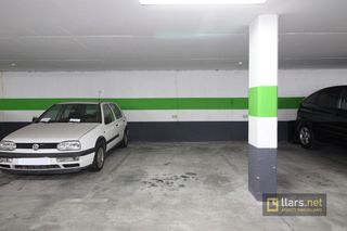 Location Parking voiture  Carrer ramon y cajal. Parquing en lloguer en sant joan-molí de vent