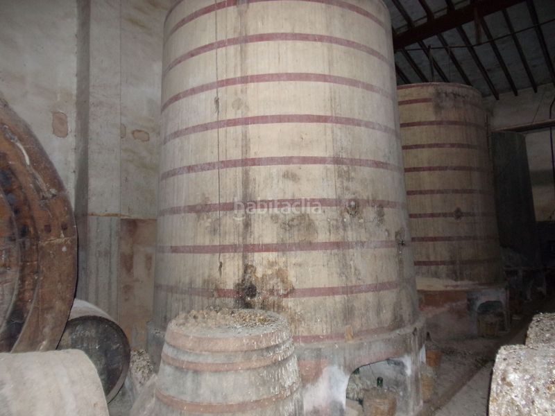 Foto 5a3a530c-b653-4da9-bfb3-a098b58d79b0. Local commercial dans Porreres