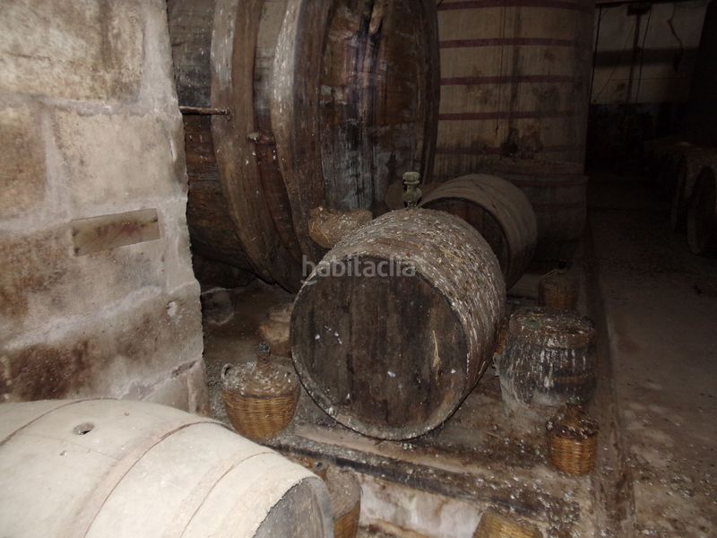 Foto cffe2f6c-1655-4855-b87b-860dac1b80e4. Local commercial dans Porreres