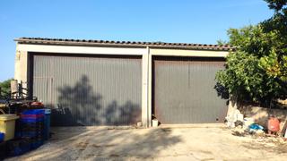 Industrial building  Carrer de les parres. Almacén agrícola de 236 m2 al lado del casco urbano de vilafranc