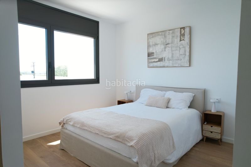 Foto 4bf12c93-cf50-4ed5-b1af-cd273a5ca66c. Chalet in carrer nemesi solà 73 in Sant Pere Pescador
