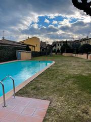 Location Appartement  Carrer santa basilissa. Piso con piscina comunitaria alquiler