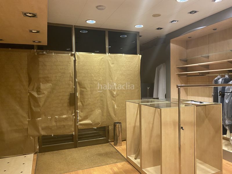 Foto 9b865413-abf9-4123-a274-de625e21abcf. Lloguer local comercial a Solsona