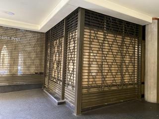 Rent Business premise  Carrer de llobera. Alquiler de local comercial en solsona zona c/ llobera