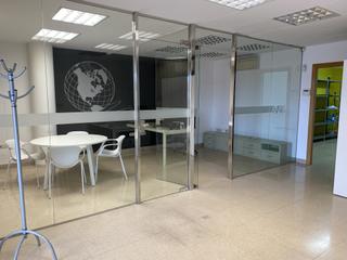 Lloguer Local Comercial  Carretera de manresa. Alquiler de local comercial en solsona, 90 m2, zona ctra. manres