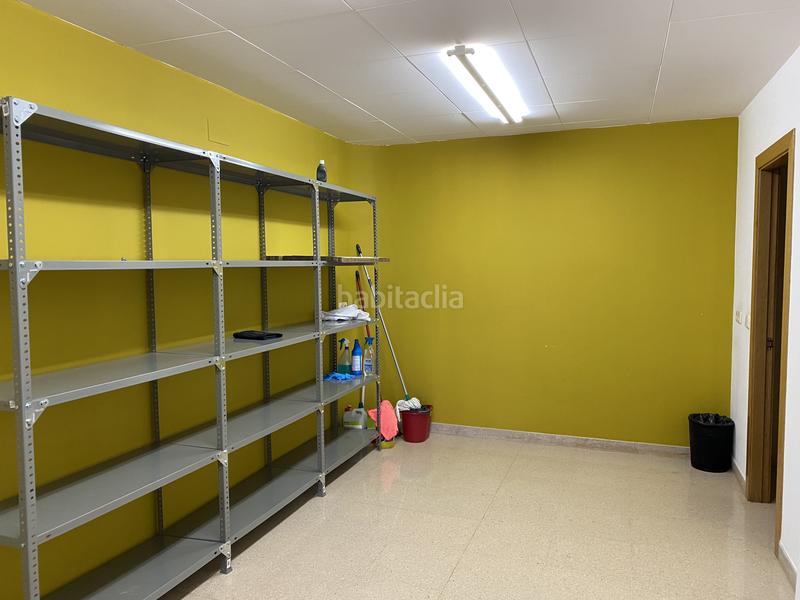 Foto cf259a28-9694-4165-96eb-0dba594b6ad2. Lloguer local comercial amb calefacció a Solsona