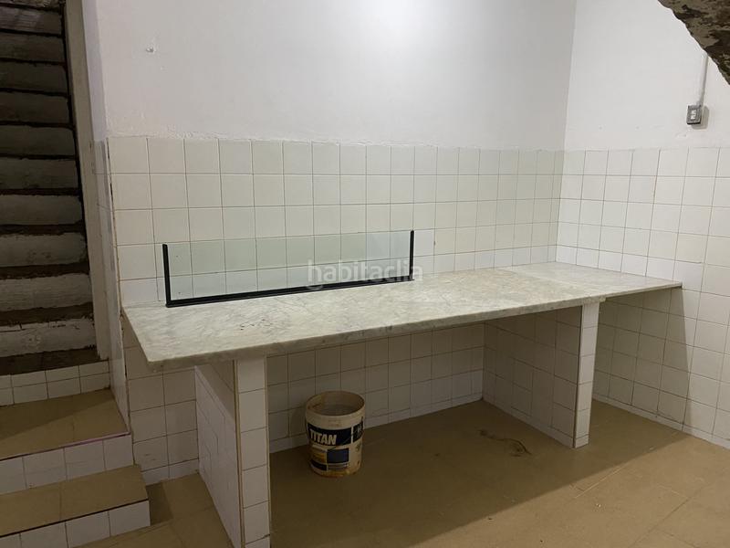 Foto 0cf50d37-d520-4223-8a44-a9bb05598720. Lloguer local comercial a Solsona