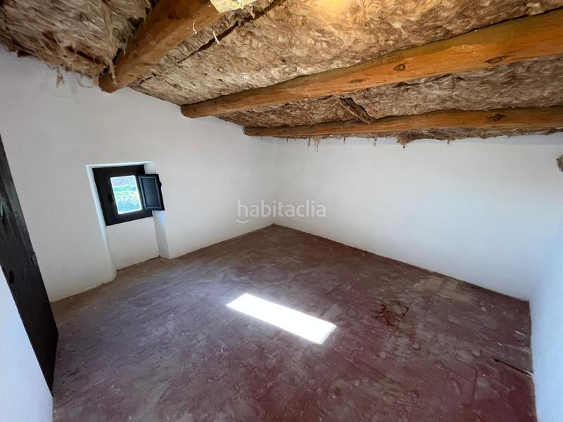 Foto 75f41ee1-07dd-42b1-baba-296846bfb9fd. Masia amb xemeneia calefacció aparcament a Sant Mateu de Bages