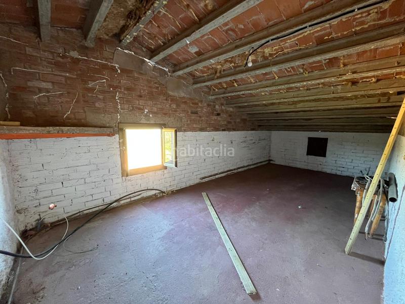 Foto 795f46a5-142c-458a-8c4a-8131f68e6e78. Masia amb xemeneia calefacció aparcament a Sant Mateu de Bages