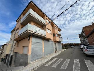 Etagenwohnung  Carrer indústria. Piso en venta de 2 habitaciones i 1 baño en avià