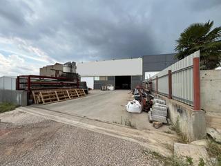 Lloguer Nau industrial  Carrer dels cistellers. Alquiler de nave industrial de 700 m2 en solsona – pol ind els a