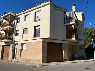 Reihenhaus  Carrer del camp del molí. Casa adosada en venta en solsona de 5 habitaciones y 2 baños
