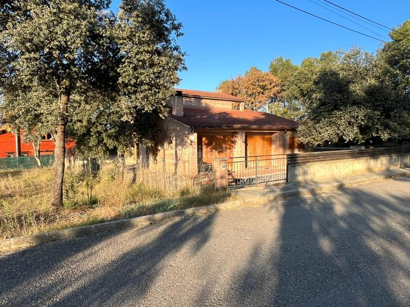 Foto 6009ce98-82c9-419e-a371-06504d966fca. Chalet mit kamin heizung parking in Navès