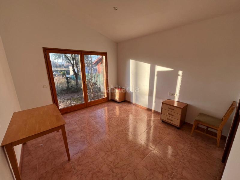 Foto bac55d92-ebe2-4f9b-906b-781115c02c97. Chalet mit kamin heizung parking in Navès