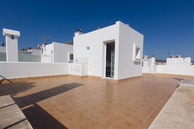 Foto 0fb2d34a-5a7e-47ba-8301-7e9936e473ea. Casa adossada amb aparcament piscina a Marina Botafoc-Talamanca Ibiza