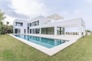 Haus in Sant Agustí-Cala de Bou. Chalet de obra nueva con vistas al mar situada en san josé  ibiz