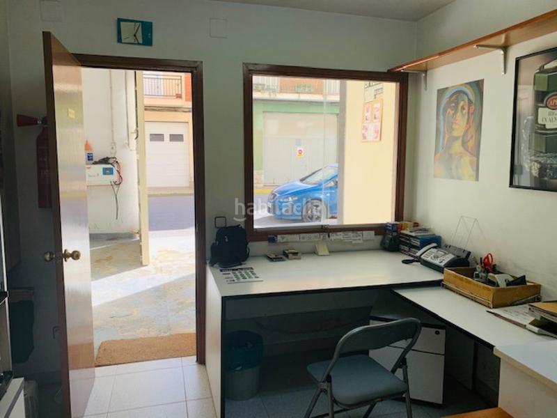 Foto 6449a7e3-29a2-4d6e-818d-56d2f25ae23f. Local comercial local ideal para distribución en L´Espirall Vilafranca del Penedès