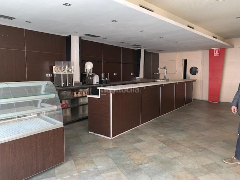 Foto 12840a98-ce07-4664-9fee-9c175f329002. Local comercial a Centre Vendrell (El)