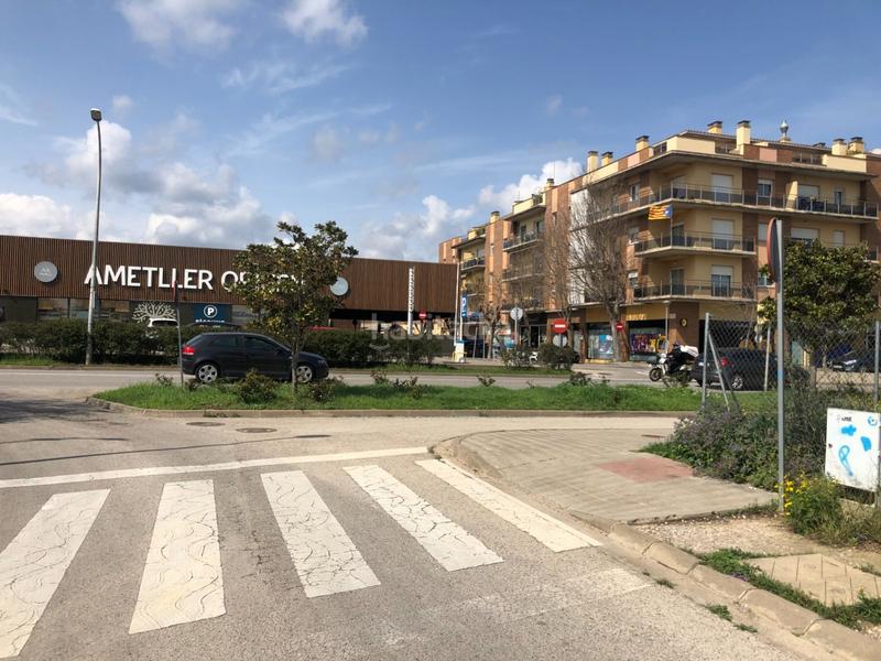 Foto abe65871-d97d-4d30-af91-e2310869ad24. Edificio solar o edificio para reformar o construir en Figueres