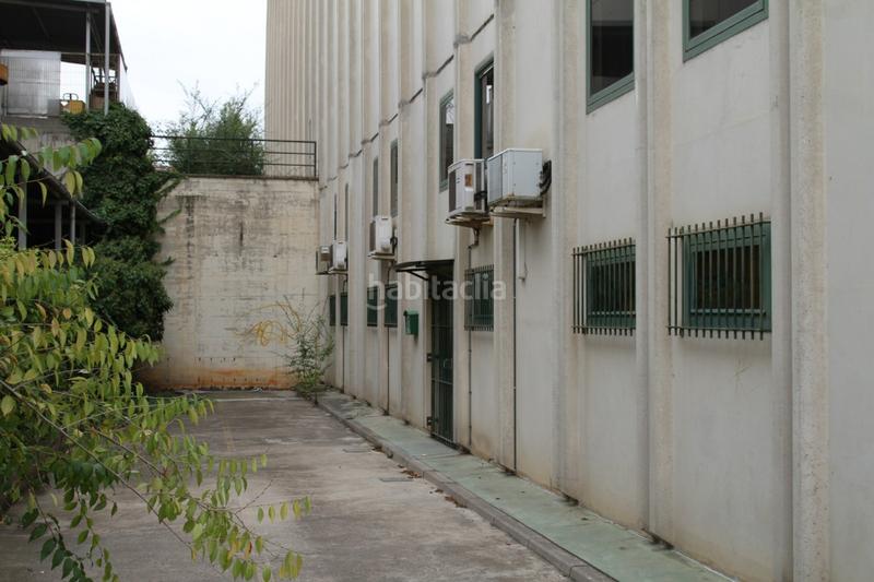 Foto 3cc7d879-110d-4238-a004-133178027ec9. Capannone industriale in Zona Industrial Barberà del Vallès