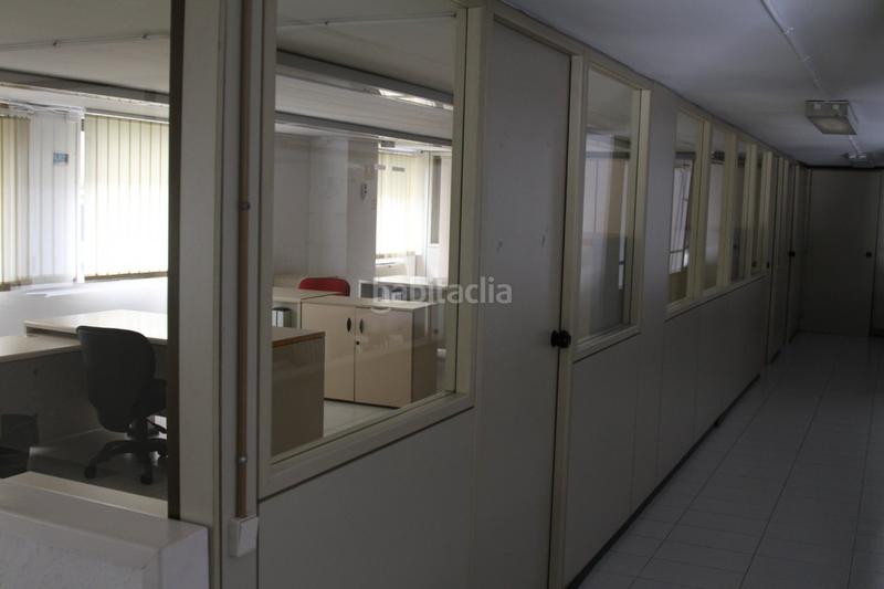 Foto 3e593d9a-b58e-4dbc-8a60-5507c5a084bf. Capannone industriale in Zona Industrial Barberà del Vallès