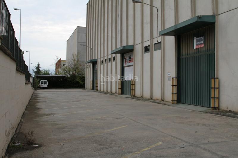 Foto b4a8f568-bc20-48e4-9d8f-c15bdb90cea1. Capannone industriale in Zona Industrial Barberà del Vallès