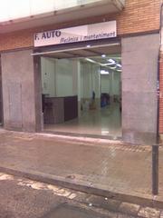 Local Comercial a Collblanc. Opción de compra fantástico gran local en collblanc