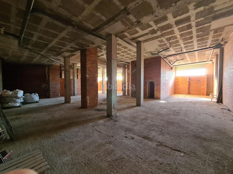 Foto 8a6a4b87-4cef-45c0-863b-ce3294662b27. Location local commercial dans Centre Figueres