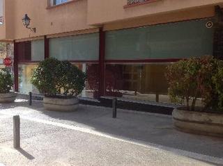 Business premise in Centre. Magnífico local en centro de  cornella de llobregat