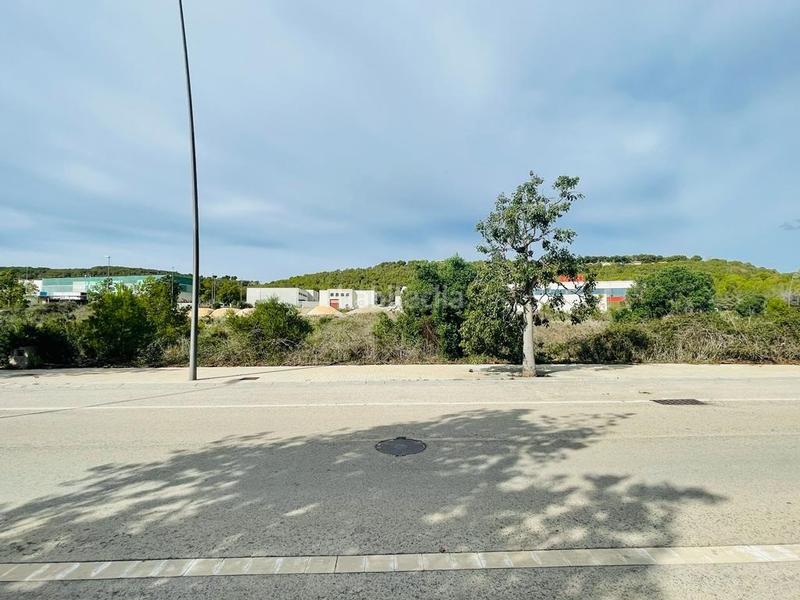Foto d593b098-4cd0-407b-8dd7-0da6cefe1ef3. Gewerbliches grundstück in Mas romeu Calafell