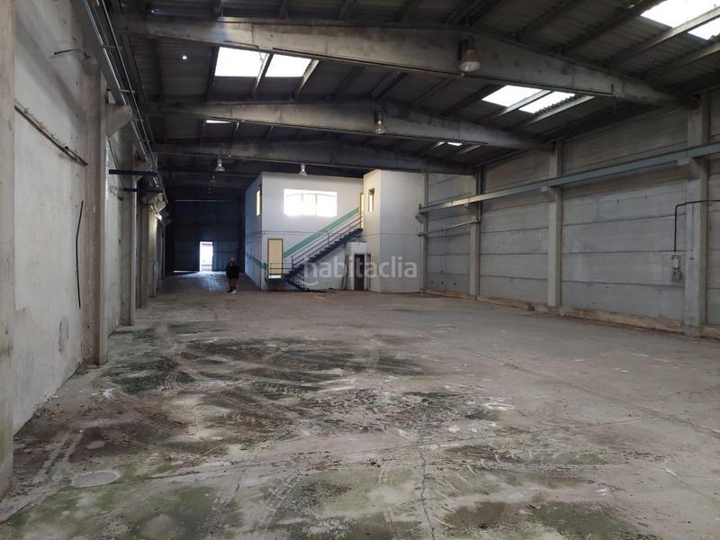 Foto cf56d23a-48e1-4be6-b590-df375d5df7ad. Alquiler nave industrial nave en ctra valls en Centre Vendrell (El)