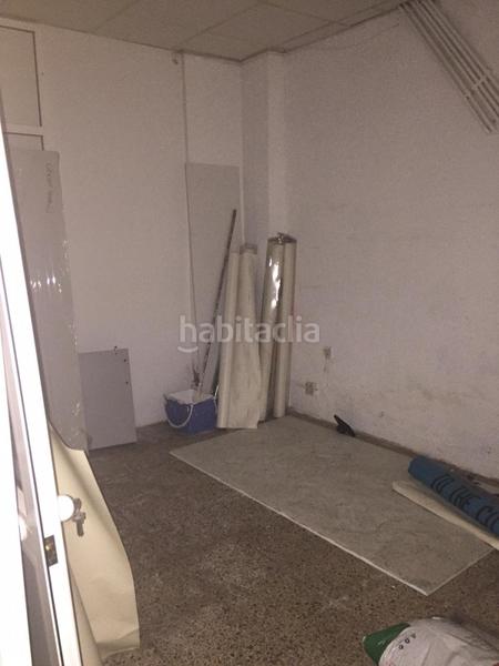 Foto 0e292ebc-995e-4bae-b167-fc80c42c7dc2. Local comercial a La Gavarra Cornellà de Llobregat