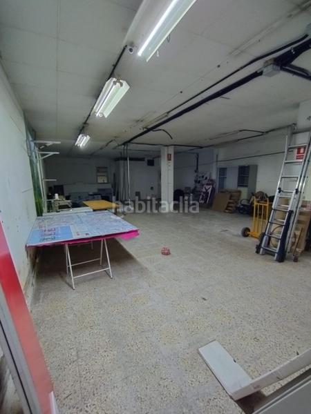 Foto 257cda9f-4e21-4d77-880b-ea5255308f10. Local comercial a La Gavarra Cornellà de Llobregat