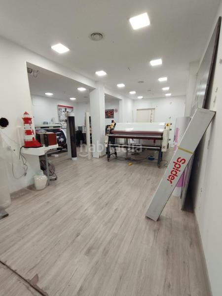 Foto 55667182-1600-4a28-bcad-5e6c8ec7c927. Local comercial a La Gavarra Cornellà de Llobregat