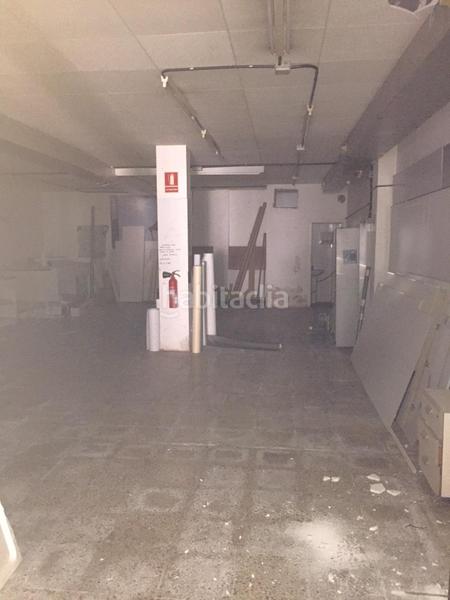 Foto 748d944e-06f3-4c02-bb6d-ea32a9e1256a. Local comercial a La Gavarra Cornellà de Llobregat